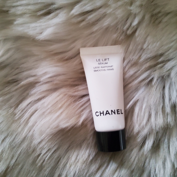 Chanel Bundle...2 Gift Bags/Chanel Shipping Box & Le Lift - Picture 13 of 15